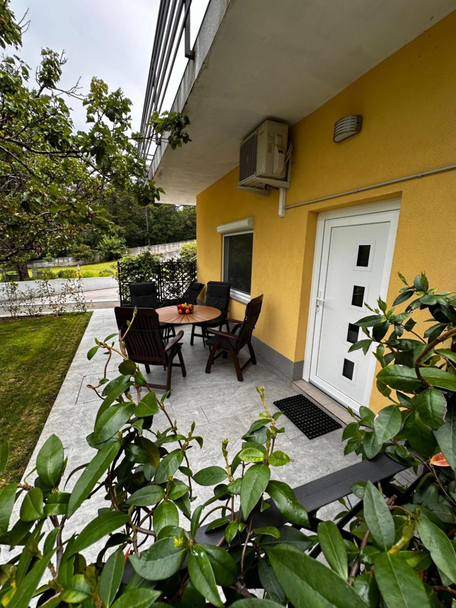 Riad Apartments Zgornje Skofije Exterior photo